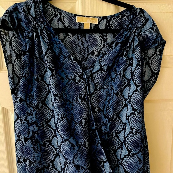 Michael Kors blouse - Picture 3 of 4